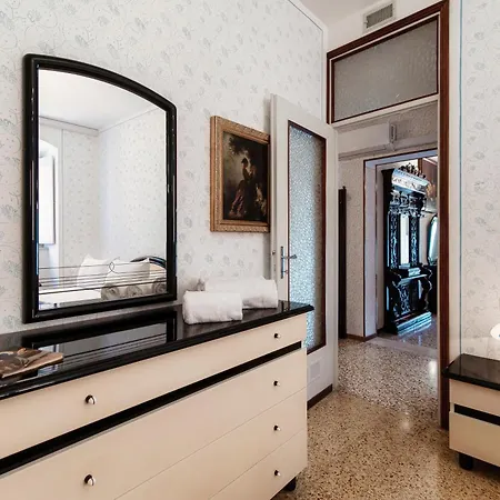 Daire Portici Brentano - By Myhomeincomo Tremezzo