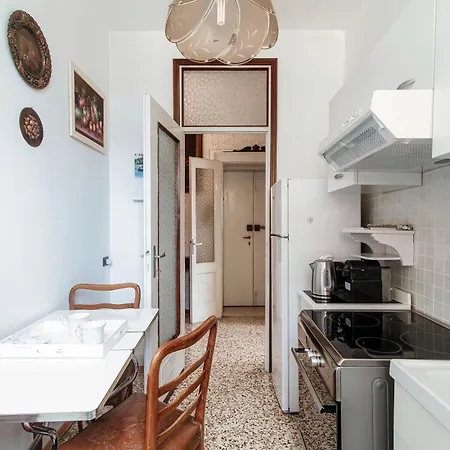 Portici Brentano - By Myhomeincomo Daire