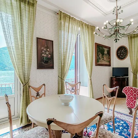 Portici Brentano - By Myhomeincomo *
