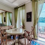 Portici Brentano - By Myhomeincomo *