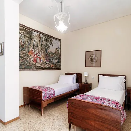 Portici Brentano - By Myhomeincomo 特雷梅佐